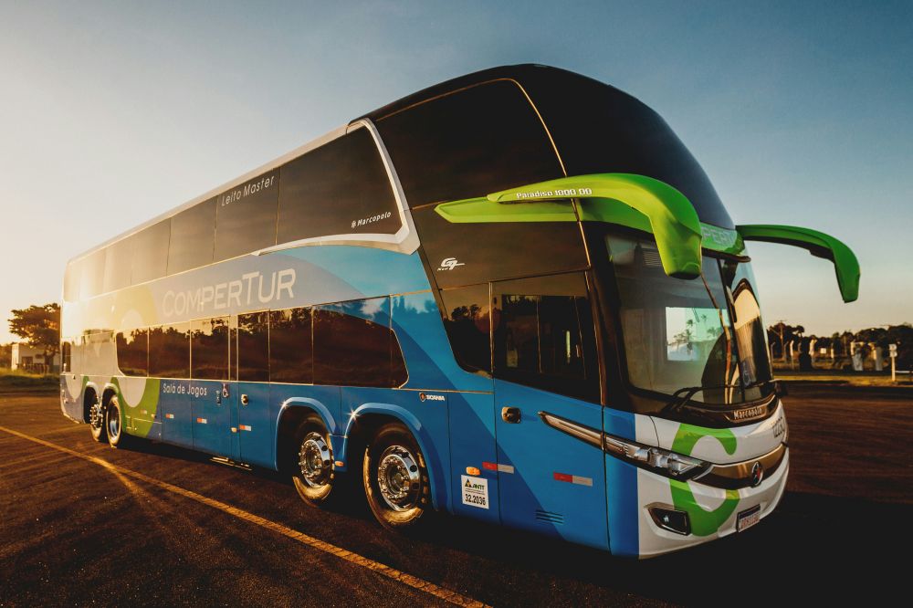 Leie buss med sjåfør for en trygg og fleksibel reise
